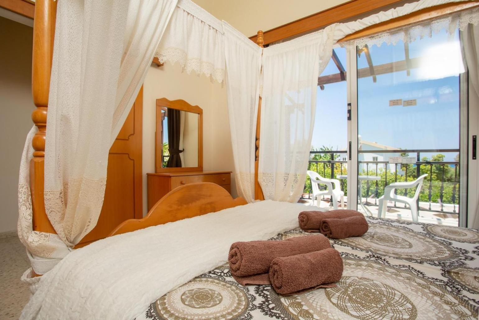 Sun Beach Villa Thio Polis Luaran gambar