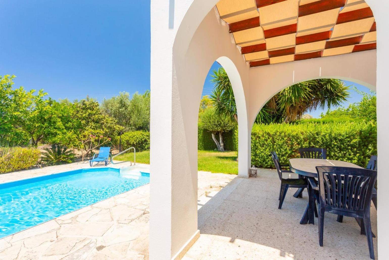 Sun Beach Villa Thio Polis Luaran gambar